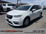 Used 2023 Chrysler Pacifica Touring image 3