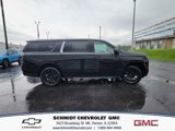 New 2025 Chevrolet Suburban LT image 2