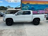 Used 2022 Nissan Frontier SV image 2