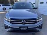 Used 2024 Volkswagen Tiguan SE image 3