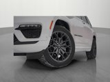 New 2025 Jeep Grand Cherokee Summit image 5