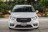 Used 2022 Chrysler Pacifica Touring-L image 2