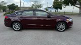 Used 2017 Ford Fusion SE w/ Fusion SE Technology Package image 5