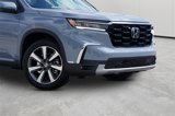 New 2025 Honda Pilot Touring image 2