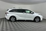 New 2025 Toyota Sienna Limited image 3
