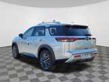 New 2025 Nissan Pathfinder SL w/ SL Premium Package image 3