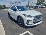 New 2025 INFINITI QX55 Essential image 3