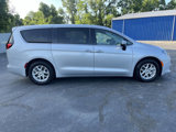 Used 2023 Chrysler Voyager LX image 5