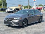 Used 2023 Toyota Camry SE image 2