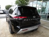 New 2025 Nissan Pathfinder SL image 5