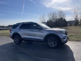Certified 2022 Ford Explorer XLT image 3