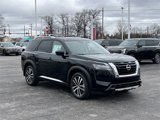 New 2025 Nissan Pathfinder Platinum w/ Cargo Package image 3