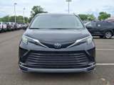 Certified 2024 Toyota Sienna XLE image 2