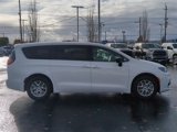 New 2025 Chrysler Pacifica Select image 6