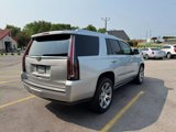 Used 2017 Cadillac Escalade Premium Luxury image 5