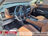 New 2025 Nissan Pathfinder Platinum image 4