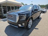 Used 2021 GMC Yukon XL Denali w/ Denali Premium Package image 2