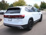 Used 2025 Volkswagen Atlas Peak Edition SE image 3