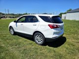 Used 2018 Chevrolet Equinox LT image 3