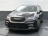 New 2026 Chrysler Pacifica Select image 3