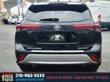 Used 2021 Toyota Highlander Platinum image 4