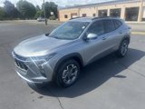 New 2025 Chevrolet Trax LT w/ Sunroof Package image 2
