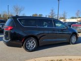 New 2025 Chrysler Pacifica Select image 4