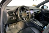 Certified 2021 Porsche Macan image 4