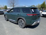 New 2025 Nissan Pathfinder Platinum image 3