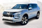 New 2025 Mitsubishi Outlander SE image 2