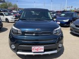 Used 2017 Kia Soul + image 2