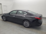 Used 2023 Nissan Altima 2.5 SV image 3