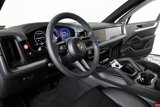 Used 2025 Porsche Cayenne image 4