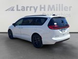 New 2025 Chrysler Pacifica Limited image 3