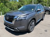 Used 2022 Nissan Pathfinder Platinum image 4