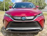 Used 2022 Toyota Venza LE image 2
