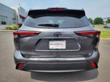 New 2025 Toyota Highlander XLE image 5