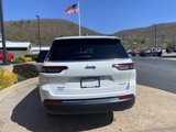 Used 2023 Jeep Grand Cherokee L Laredo image 6