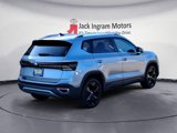New 2025 Volkswagen Taos SE image 5