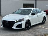 Used 2023 Nissan Altima 2.5 SR image 2