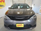 Used 2018 Chrysler Pacifica Touring-L Plus w/ S Appearance Package image 2