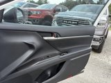 Used 2021 Toyota Camry SE image 6
