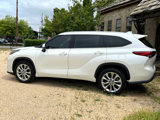 Used 2021 Toyota Highlander Limited image 4
