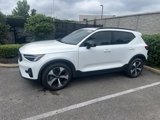 Used 2023 Volvo XC40 B5 Plus image 3