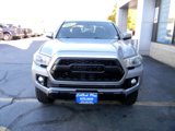 Used 2017 Toyota Tacoma TRD Off-Road image 3