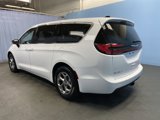 Certified 2024 Chrysler Pacifica Limited w/ Trailer Tow Group image 4