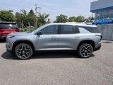 New 2025 Chevrolet Traverse High Country image 2