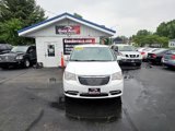 Used 2015 Chrysler Town & Country Touring image 2