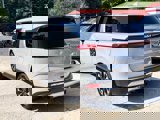 Used 2024 Kia Carnival EX image 5