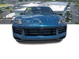 Used 2024 Porsche Cayenne image 2